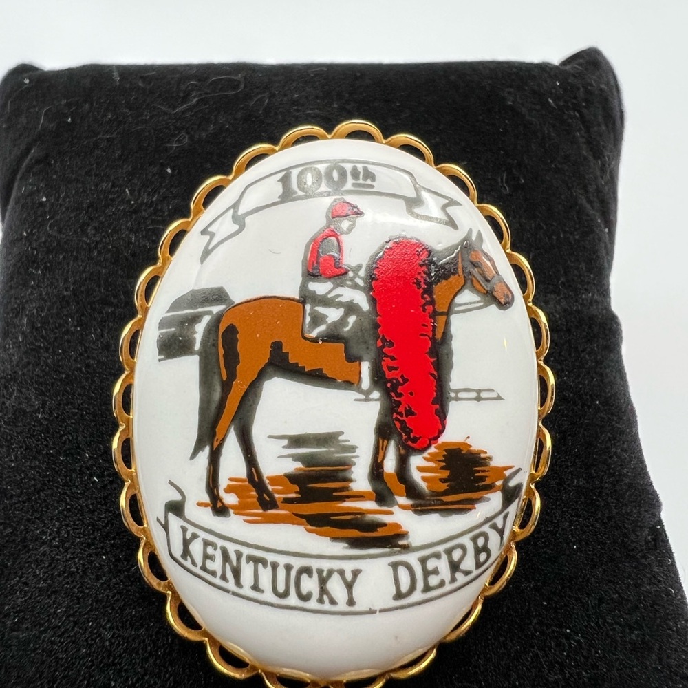 Kentucky Derby Horse Brooch with Gold Trim